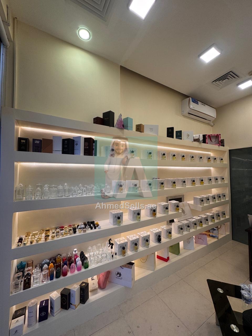 محل عطور للبيع